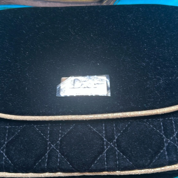 Dior Black/Gold Bag

4"Wx9" Lx5 1/2"H - Picture 5 of 10